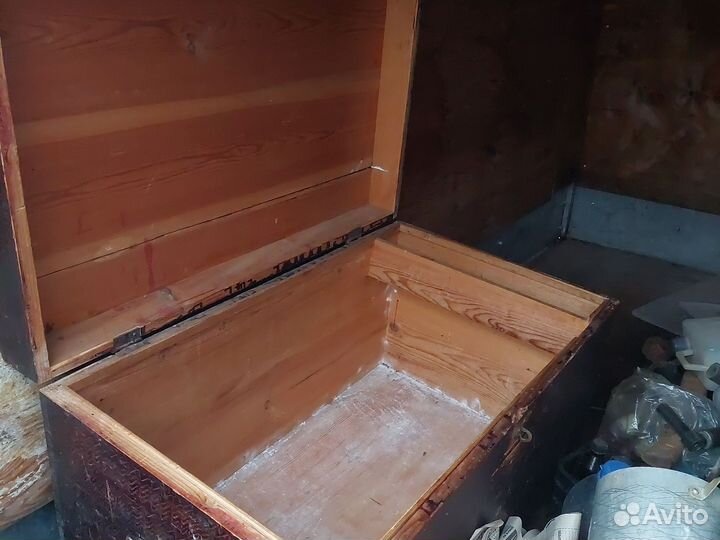 Сундук деревянный старинный