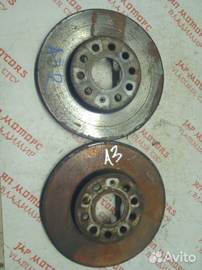 Диск тормозной передний Audi A3 8P caxa 1.4 2012