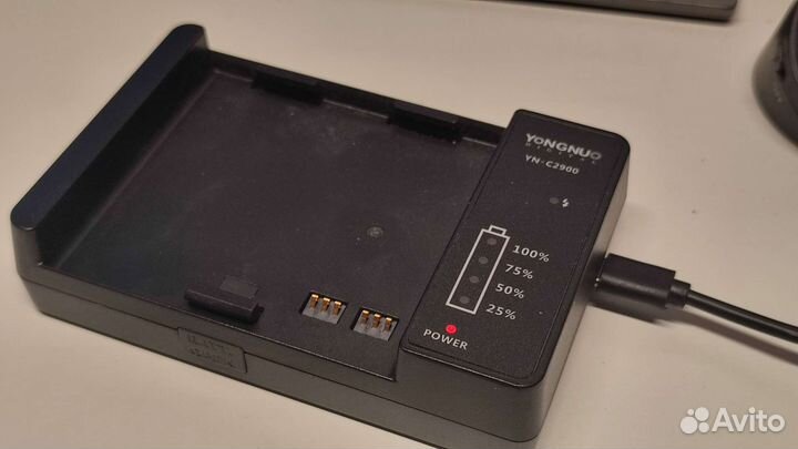 Зарядное устройство фотовспышки Yongnuo yn - c2900
