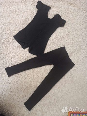 Гимнастический купальник и лосины