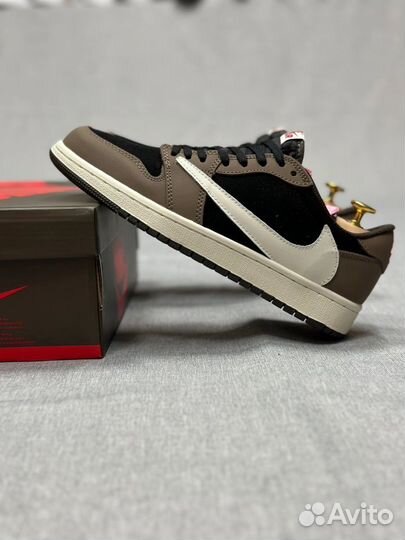 Travis Scott x Air Jordan 1 Low OG SP