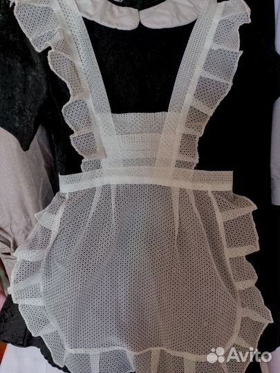 Белый школьный фартук на выпускной