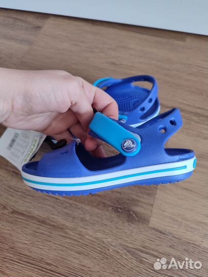 Сандалии Crocs c8 новые