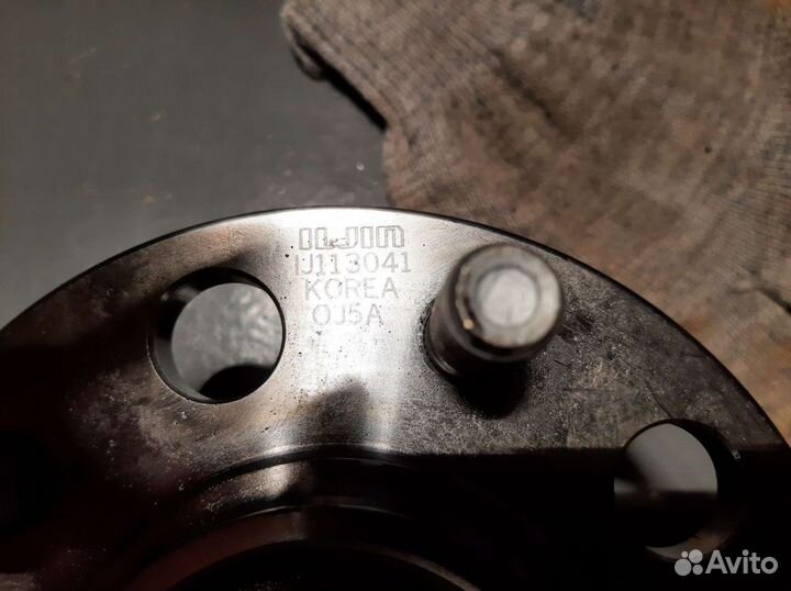 Задняя левая ступица Kia Sportage 3