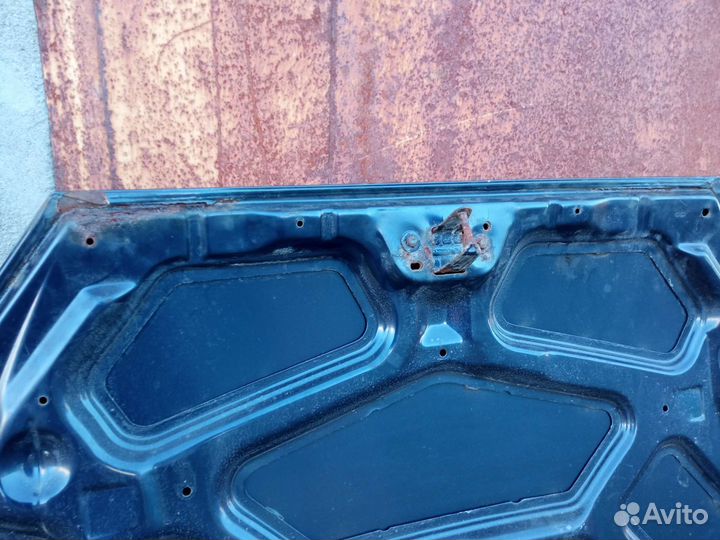 Капот Ford Focus 1