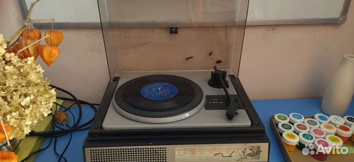 Виниловый проигрыватель серенада