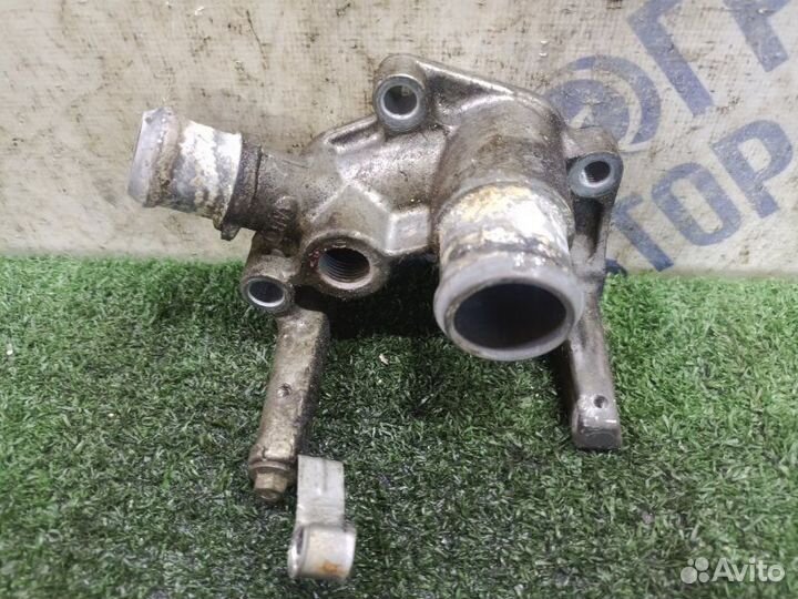 Фланец системы охлаждения Ford Fusion хэтчбек 1.6