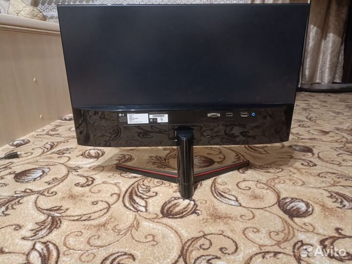 Монитор lg