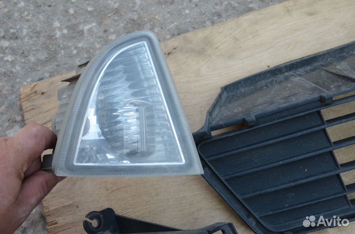 Toyota Aqua решетка