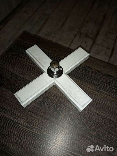 Крестовина подставка для ели из массива ясеня