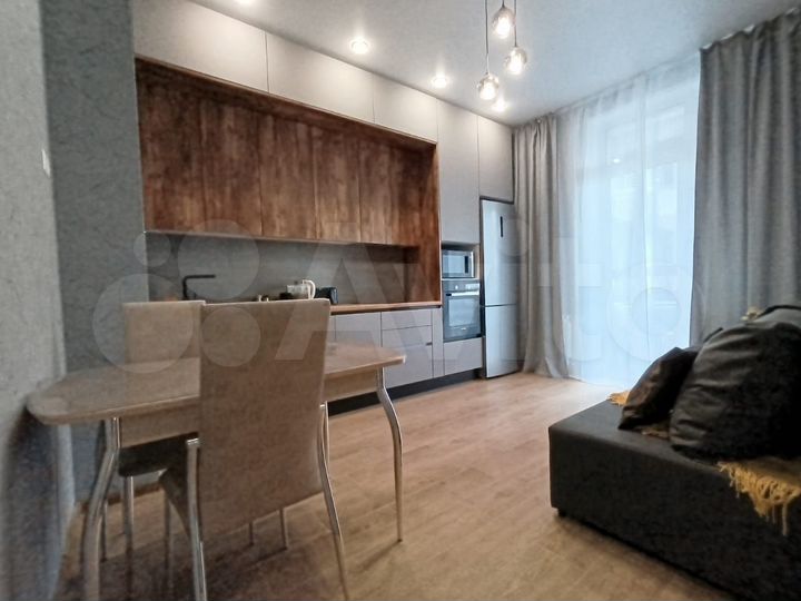 Квартира-студия, 42 м², 10/18 эт.