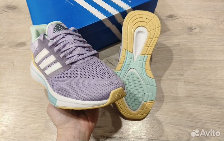 Кроссовки женские новые Adidas EQ21 Run