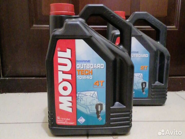 Motul 4Т outboard tech 10W40 для лодочных моторов