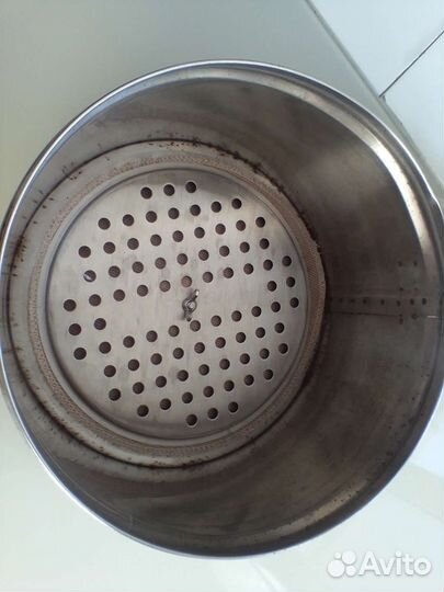 Медицинская бикса высота 14, диаметр 21