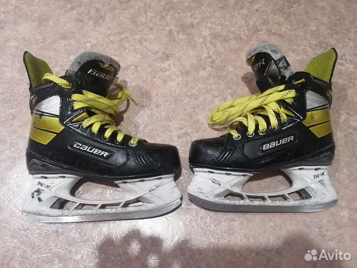Коньки хоккейные 35 размер