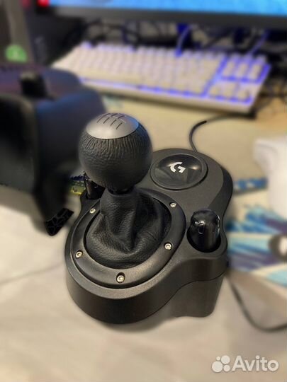 Игровой руль Logitech G920 на гарантии + Shifter