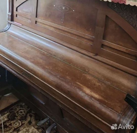 Немецкое старинное пианино