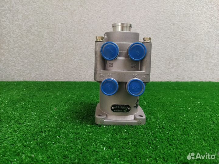 Главный тормозной кран Baw 1044 Бав 1065