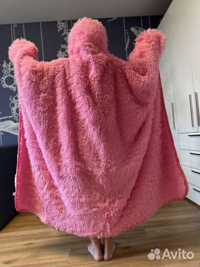 Плед с капюшоном и рукавами