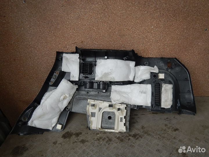 Обшивка багажника, Infiniti (Инфинити) -QX56/QX80