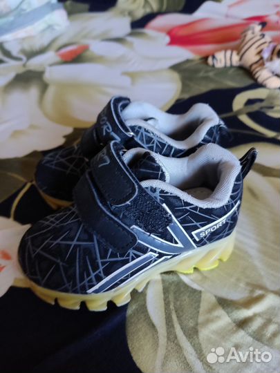 Кроссовки для мальчика