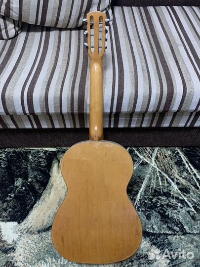 Акустическая гитара