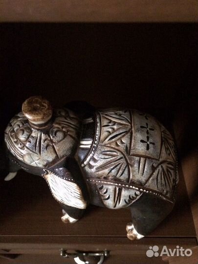 Слон.Дерево