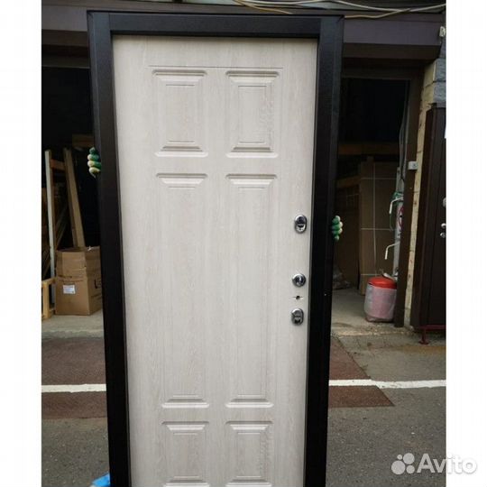 Входные двери в частные дома и квартиры