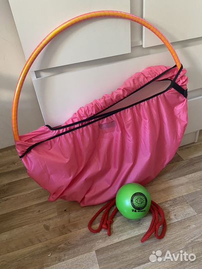 Обруч, скакалка, мяч гимнастический