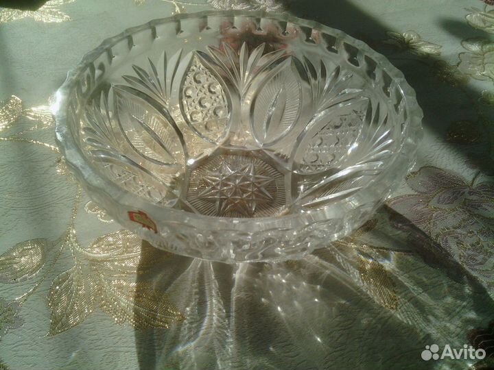 Вазочка, ваза, салатник. Хрусталь. Югославия