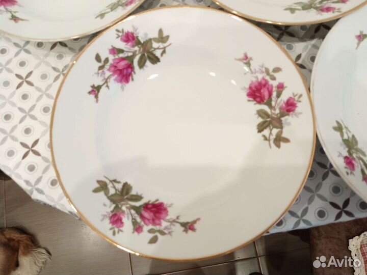 Глубокие суповые тарелки