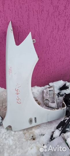 Mitsubishi Cedia Крыло Левое переднее правое