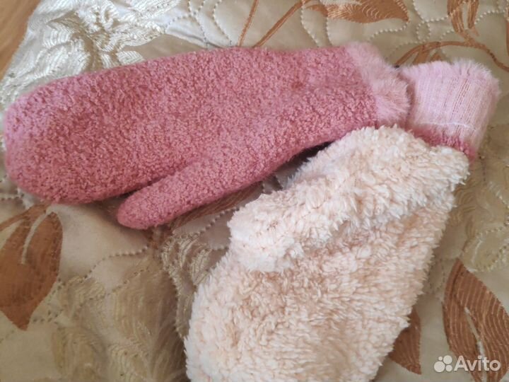 Новые варежки розовые на взрослую руку