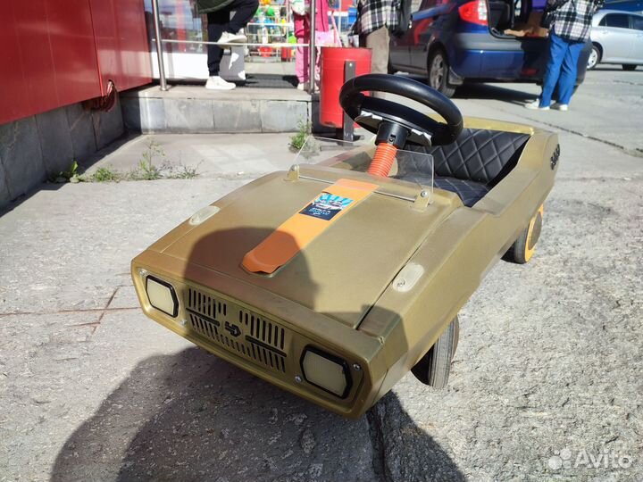 Педальный автомобиль Радуга