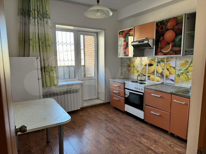 2-к. квартира, 64 м², 3/12 эт.