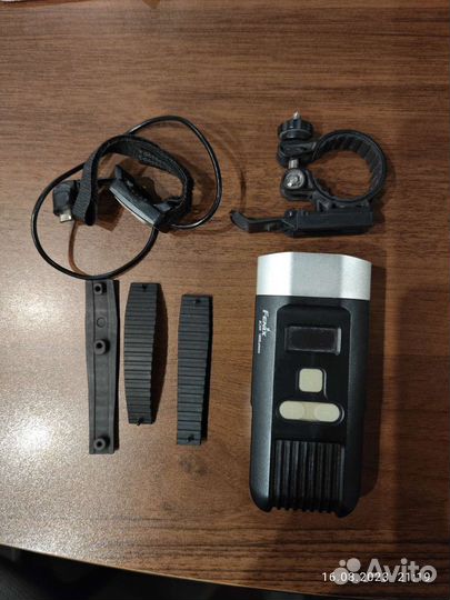 Велофонарь Fenix BC30R