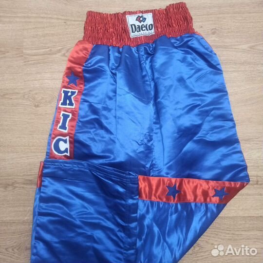 Боксерские перчатки, щитки, шлема футы