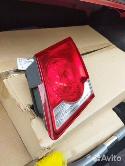Фара задняя Шевроле Круз на багажник правая