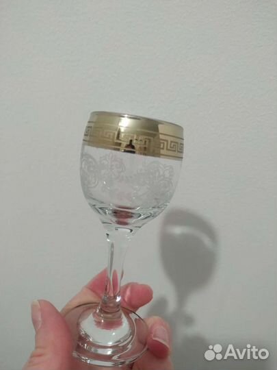 Набор бокалов и стопок