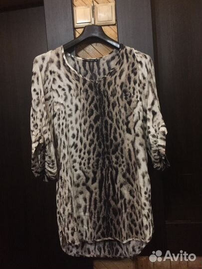 Туника, вискоза,44 размер,длина 80см, новая,Латвия