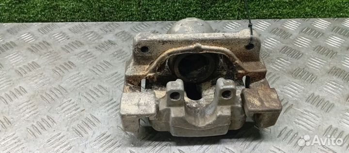 Суппорт Bmw 5-Series Правый Передний