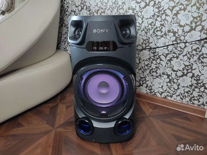 Аудиоколонка Sony MHC-V13 с Bluetooth