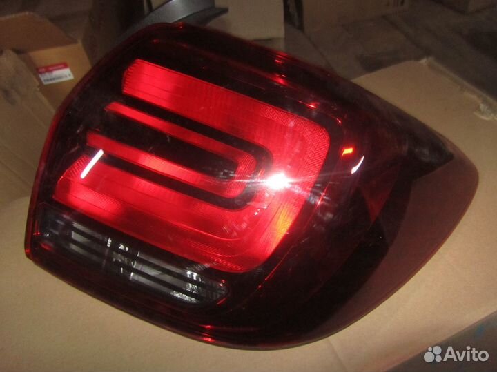 Фонарь задний правый Renault Logan 2