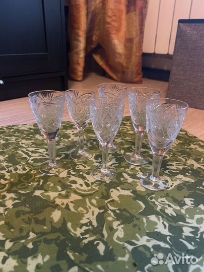 Хрустальные рюмки на ножке СССР - 6 шт