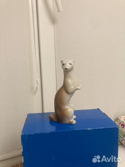 Статуэтки фарфор