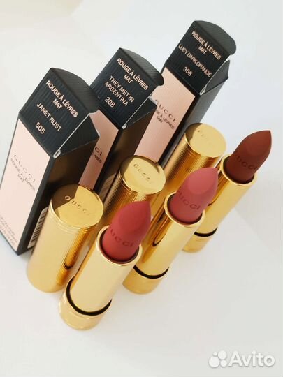 Помада Gucci матовая