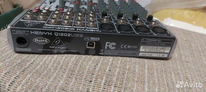 Продам микшерный пульт Behringer Xenyx Q1202USB