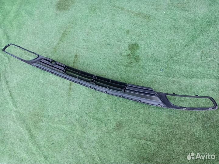 Решетка в бампер Hyundai Grand Starex