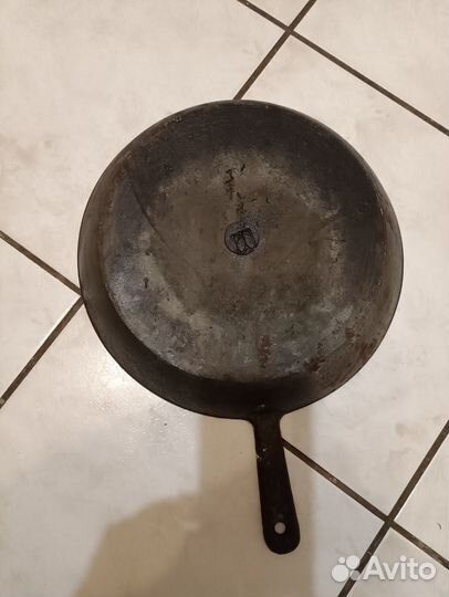 Чугунная сковорода большая СССР