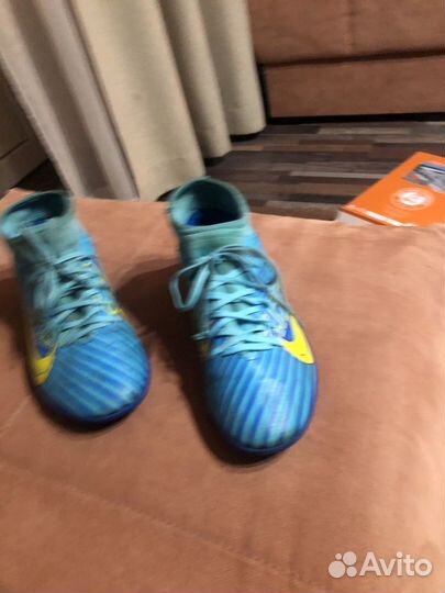 Бутсы сороконожки nike mercurial